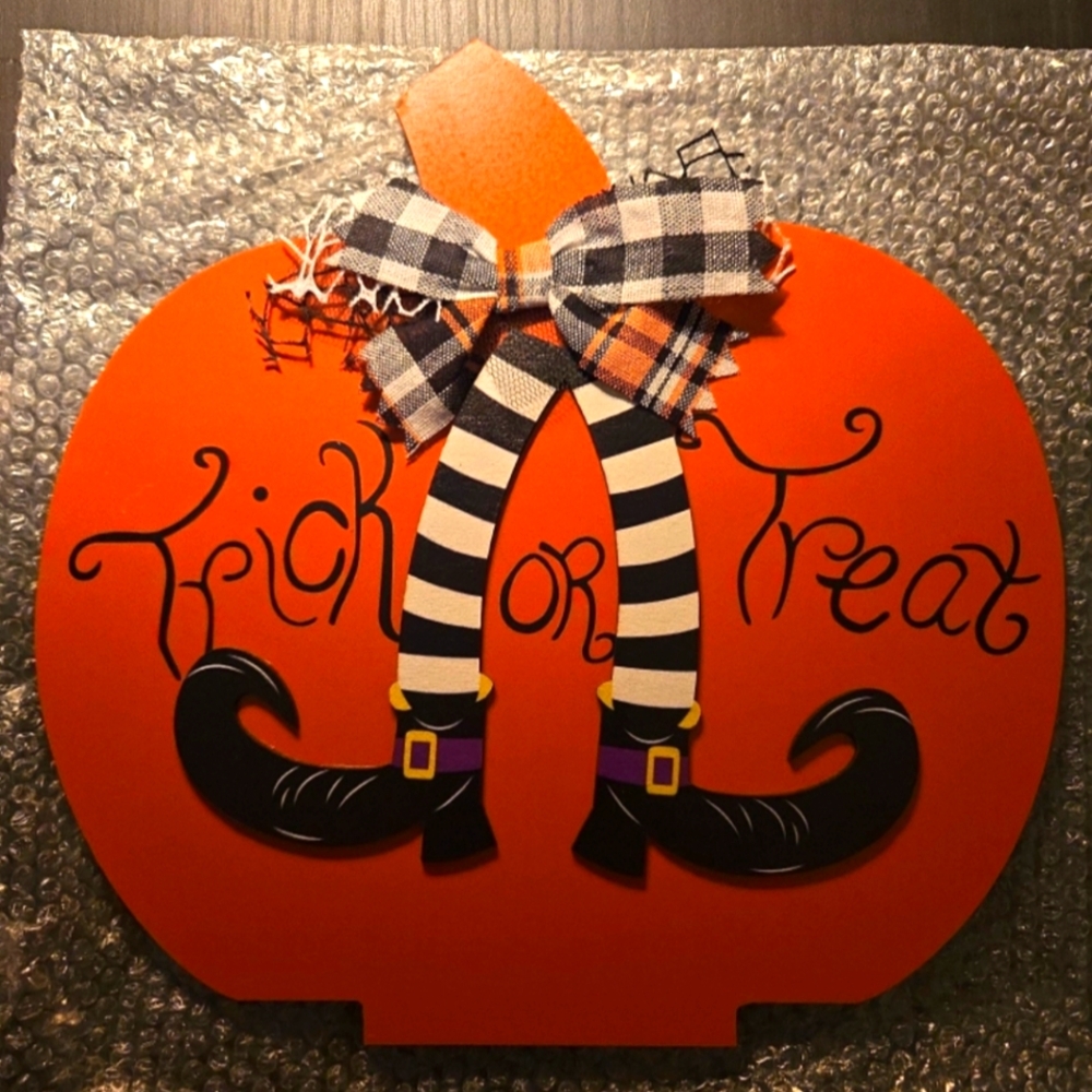 Halloween decor